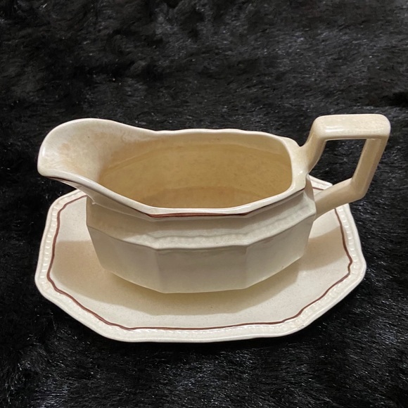 Vintage Kensington Gravy Pitcher Tray Set Creamer Ironstone England Handcrafted - Picture 1 of 7